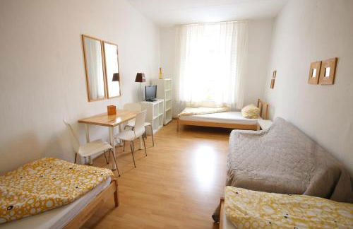 Moderne Studio Apartments und 120qm Wohnungen in Oberhausen, ideal für Geschäftsreisende und Monteure - Foto 57