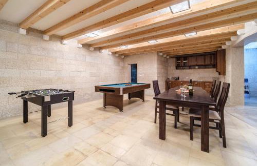 Luxury Stone Villa Nevija with heated pool - Photo 69