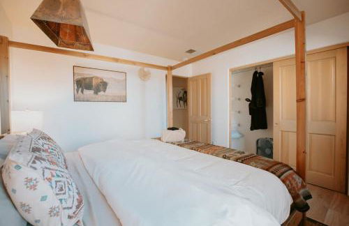 Buffalo Escape-Private Hot Tub in serene Corrales-Mountain View-Pet Friendly-No Pet Fee! - Foto 63