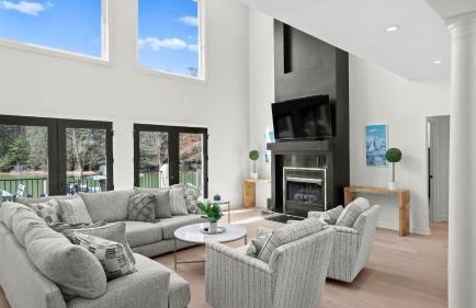 Knotty Pines by Avantstay Lake Views, Renovated - Foto 3