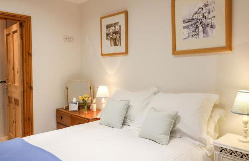 Court Prior Cottage - Photo 20