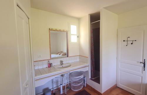 SUPERBE VILLA-DOMAINE AVEC GOLF PISCINE ET TENNIS - Foto 45