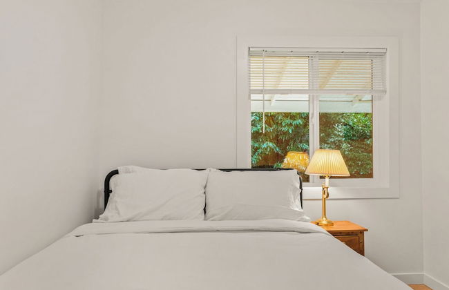 Parkside Escape Oasis in Bellevue fully fenced - Foto 8