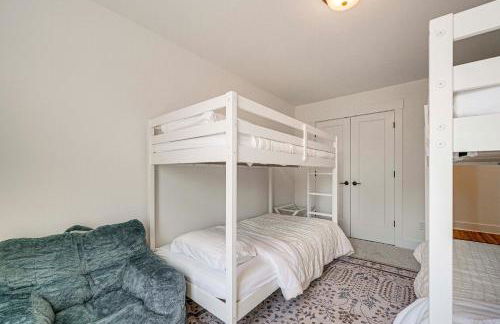 4 Mi to Surf City Beaches! Family Coastal Retreat - Foto 17