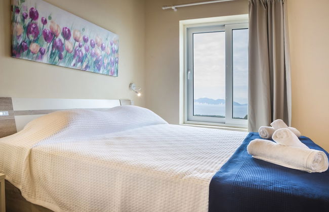 Magganos Sunset Villas - Photo 4