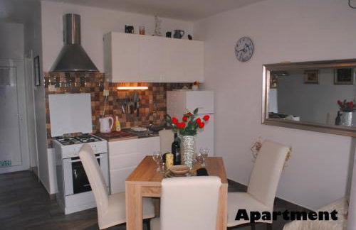 Sunshower apartment and studio - Photo 9