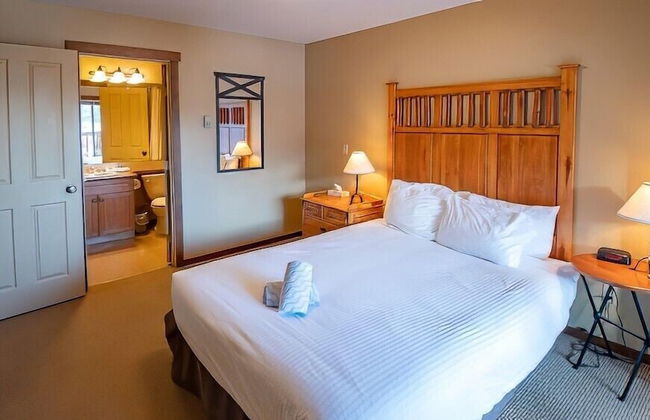 Snow Creek Lodge by Fernie Lodging Co - Photo 19