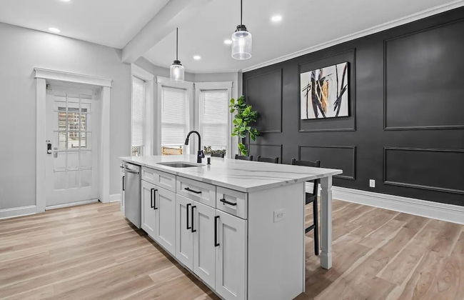 Beautiful Green-Door Brownstone - Foto 11