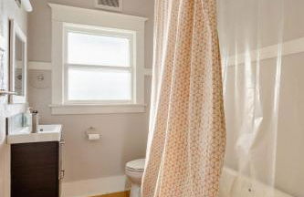 Stay Portland - Portland Classic - Parks, Eateries & Local Shops - Photo 16