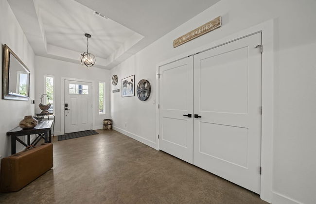 Luxury Retreat for 28 Terracotta Bliss Getaway - Photo 12