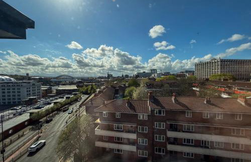 NEWCASTLE Quayside Penthouse with VIEWS 2 Bed Apt - Foto 22