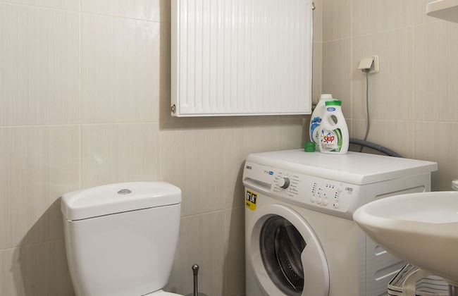 Scorpio Deluxe Apartment with Private Garden - Foto 13