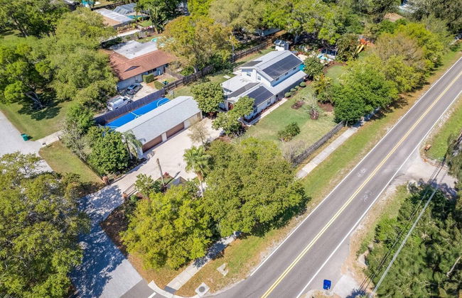 Luxe Largo Retreat: Pool, Games, Basketball & More - Foto 71