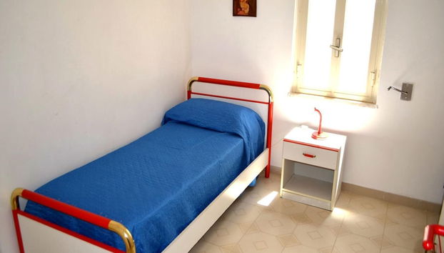 Nyota Holiday Home With sea View Balcony for 4 Guests in Torre Dell'orso - Foto 3, Habitación