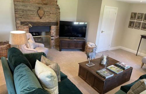 Holly Cottage, 2, Northbrook Park, Farnham-up to 6 adults - Photo 16