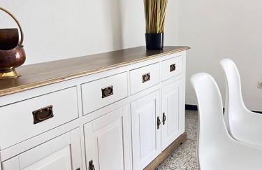 Ap NURIMAR 2 con Aire Acondicionado en Centro del Pueblo - Foto 3