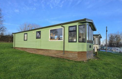 'Runway View' at Shobdon Airfield, Herefordshire - Photo 1