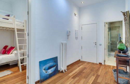 GuestReady - Central Barcelona Getaway - Photo 20