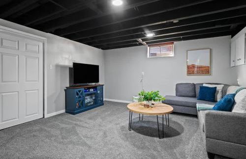 Vermilion Retreat with Game Room, Hot Tub and Across from Community Pool - Foto 34