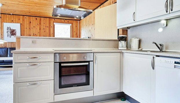 6 Person Holiday Home in Aakirkeby - Foto 5, Cocina privada