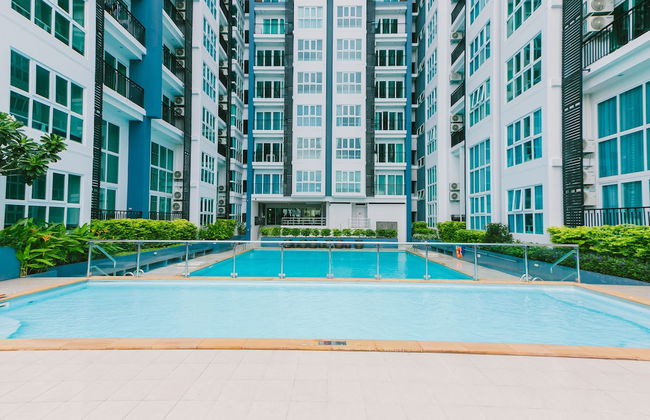 Locals Prio ChiangMai Central Airport Plaza - Foto 1