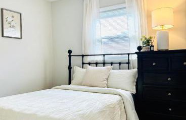 Charming and Convenient 3br 1ba apt - fully furnished and equipped - fast Internet - Foto 1