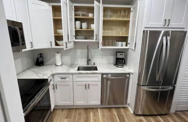 2BR Columbia Heights APT Walk 2 Metro & Shops - Foto 21