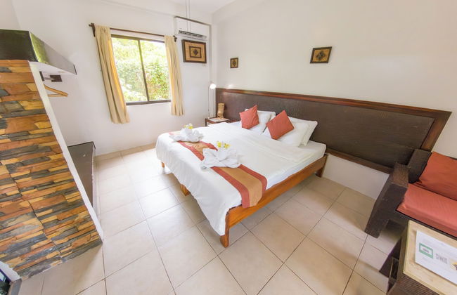 Palms Cove Resort - Photo 15