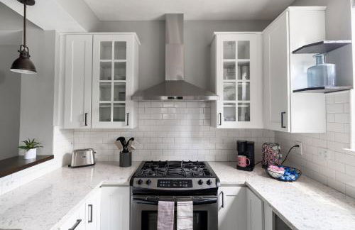 Indy Gem, Mins from Downtown with Hot Tub - Photo 25