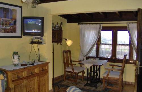 Rustic holiday home with balcony and sea view - Foto 5