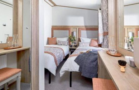 1 Bed Lodge Sleeps 4 - Pet Welcome - Fireplace - Foto 12