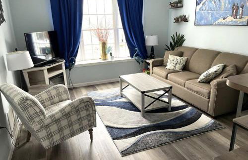 WOW-New Ski OnOff Suite By Pool Sleeps 4 Jiminy Pk - Foto 1