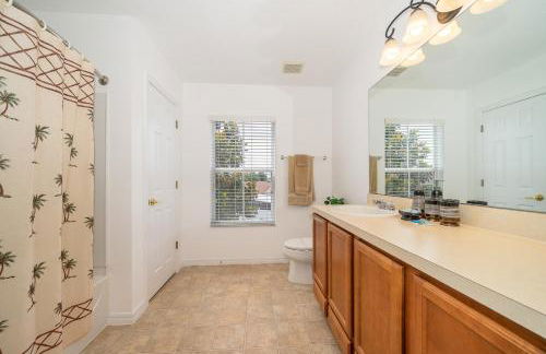 Vacation Villa with Private Fenced Pool & Spa - Foto 62