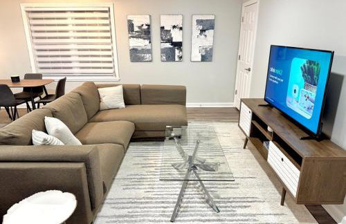 Superb Luxurious 3Br in the Heart of Providence - Photo 1