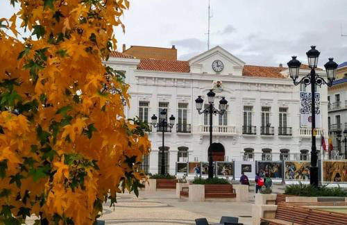 New Luxury Apartment with Pool - Foto 35