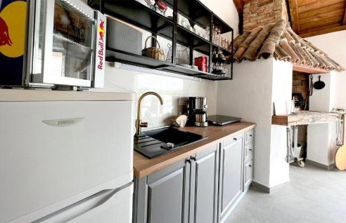 4 Bedroom Cozy Home In Donja Jagodnja - Foto 12