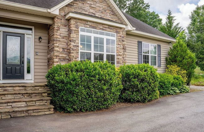 Fairview Vista by Avantstay 10 Mins to Asheville - Photo 44