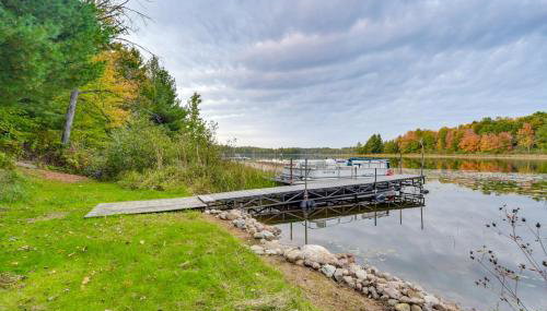 Waterfront Webster Cabin with Dock on Warner Lake! - Foto 3