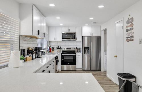 Frisco Getaway Hometel w the Spa and Outdoor Kitchen - Foto 43