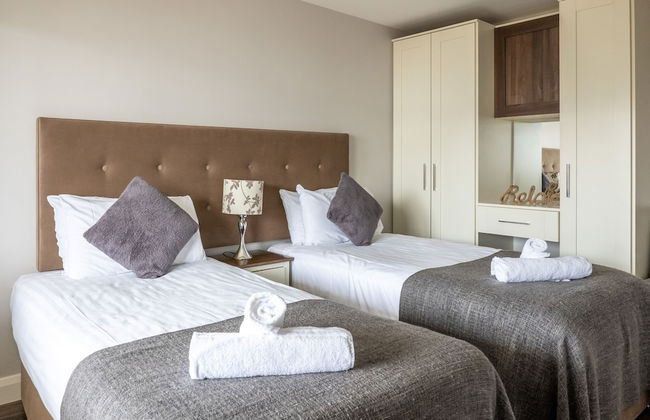 Galway Bay Sea View Apartments - Photo 22