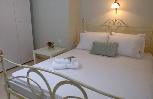 Vintage Garden House - Photo 22