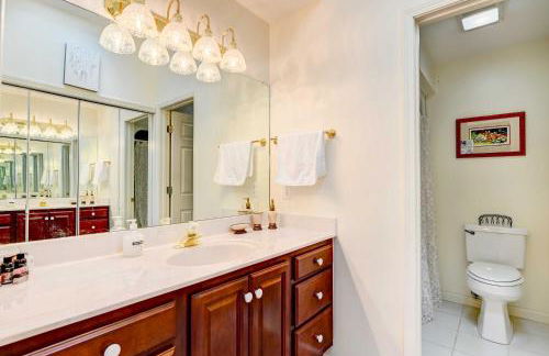 Stunning Maggie Valley Getaway with Decks, Fire Pit! - Foto 13