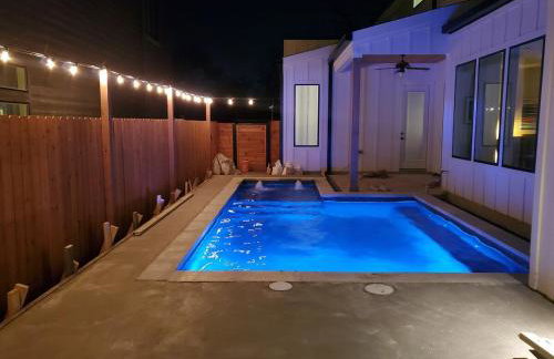 Actually walkable to square & Private Heated Pool - Foto 20