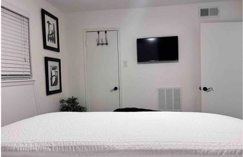 Pristine Full Sized Montrose Apartment Half Block to Menil Museum - Foto 18