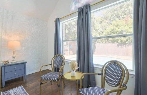 The Blue Holly - Bright & Spacious with a Pool - Foto 17