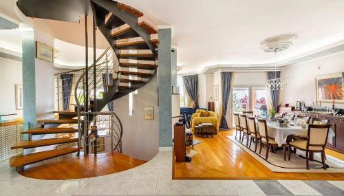 4 Bedrooms - Sleeps 10 - Pets - Pool - Hottub - Foto 1, furniture