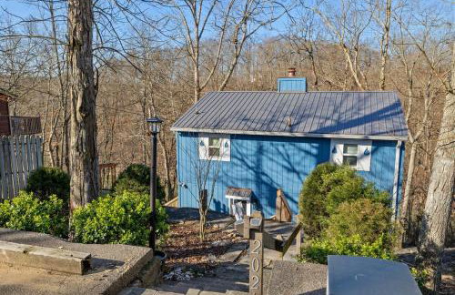 Little blue house on the lake - Photo 32