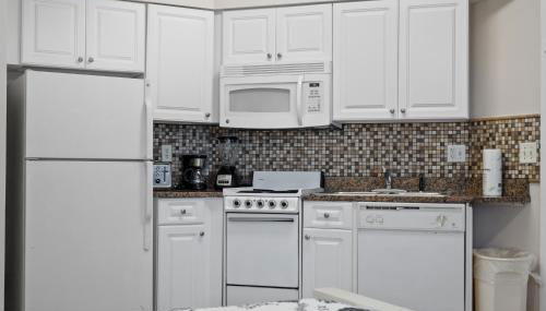 Seventh Floor Serenity, Updated 3BR with OceanFront Private Balcony at The Wyndham Ocean Walk Resort - Foto 2