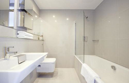 Templeton Place by Supercity Aparthotels - Photo 43