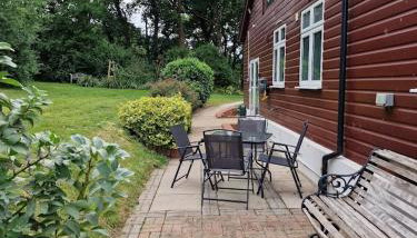 Country retreat near sea and South Downs, on National Cycle Network - Foto 5, Garden